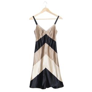 NWT BCBG Silk Bronze and Cream Chevron Dress